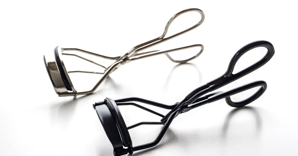 ビューラーまぶた