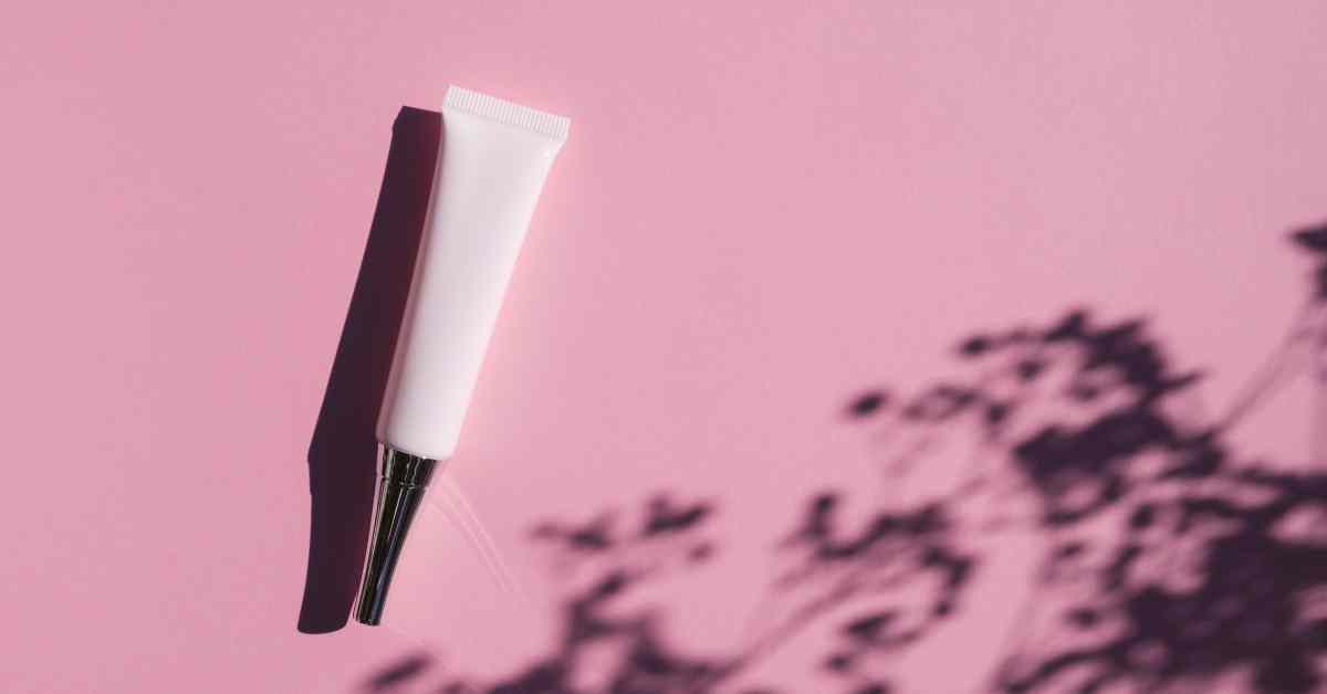 二重まぶたの変な線の予防アイテム