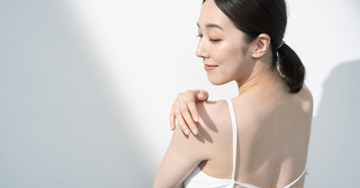 背中ニキビの治し方や予防は毎日のケアにあり！即効性のあるアイテムでニキビを撃退してキレイな背中を手に入れよう♡