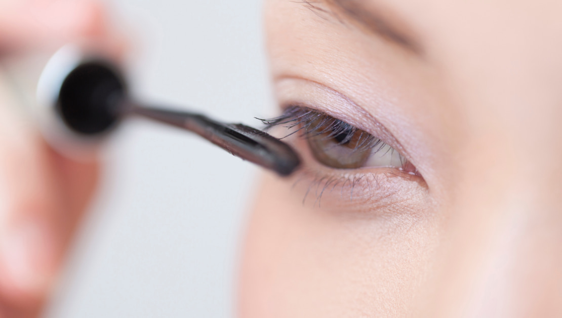 まつげ美容液の危険回避方法をご紹介!国産のアイテムを選んでまつげをグングン伸ばしちゃおう♪