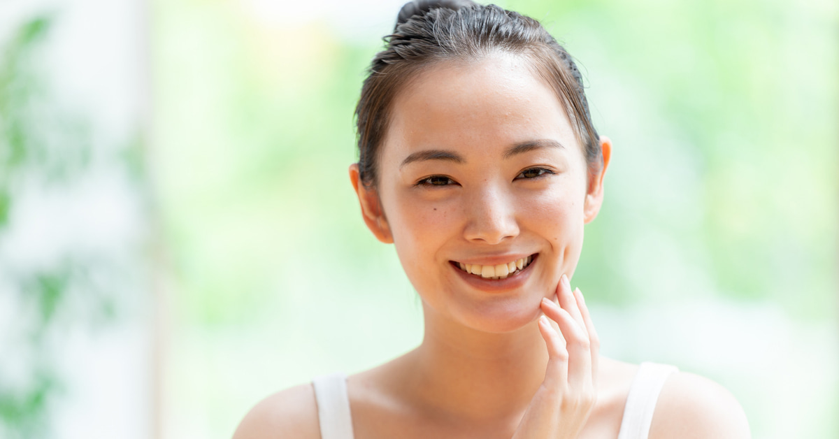 拭き取り化粧水は洗顔と併用すれば最強！肌のキメを整えて自信が持てるすっぴん肌になろう