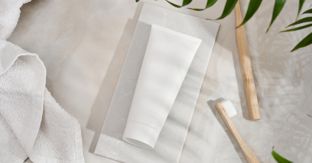 自分でできる歯を白くする方法4選|コスパ良く輝く白い歯を目指そう♪