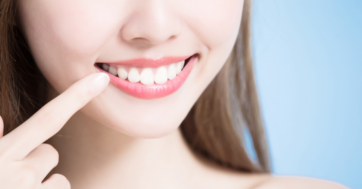 歯の黄ばみレベルって一体何?数字が小さければ小さいほど白い歯に!特徴や印象などくわしく解説♪