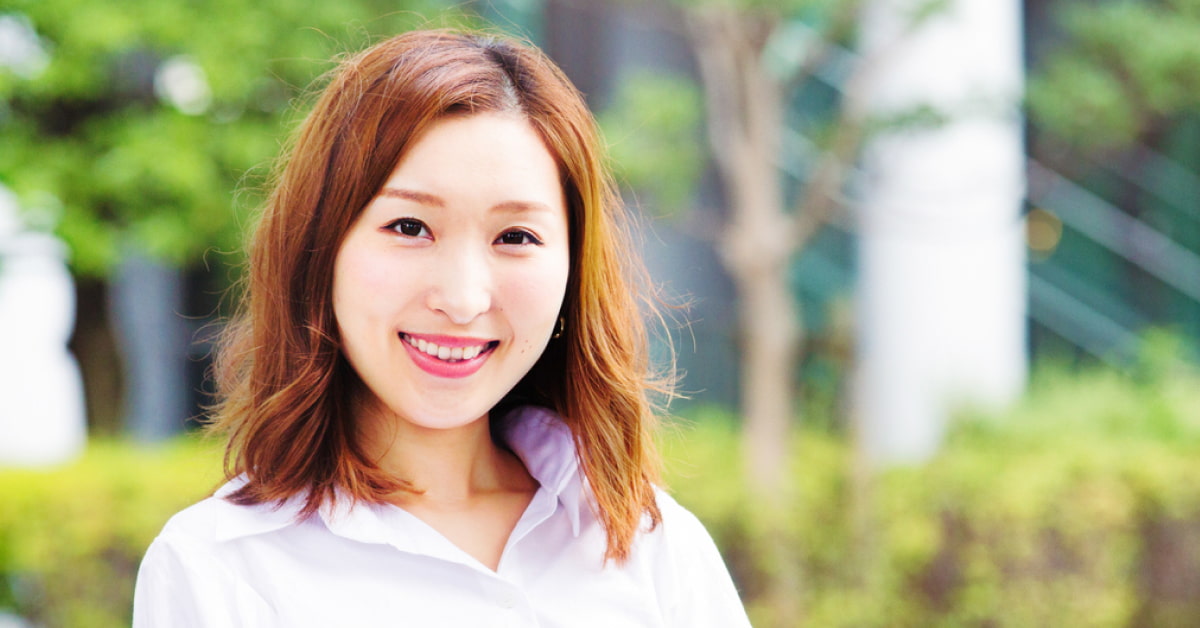 眉のカラーリングは眉マスカラを使ってメイク上級者に!選び方ややり方をマスターしてワンランク上の美眉を完成させちゃおう