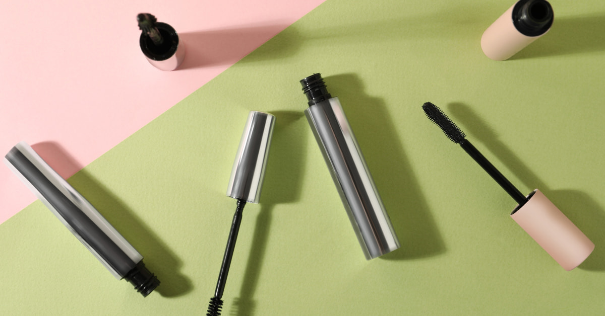 【編集部おすすめ眉マスカラ5選】塗りやすさや発色など口コミを参考に紹介♪垢抜け感爆上りのアイテムで自分でもびっくりの透明感溢れるカラーリングされた眉をゲット