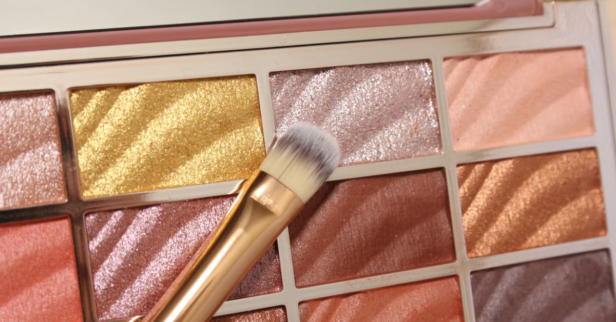 【涙袋の影のつくり方を徹底解説!】大人の涙袋メイクは影が重要!一重さんも自然な影でぷっくりとした涙袋をつくって立体的な目もとを演出しよう