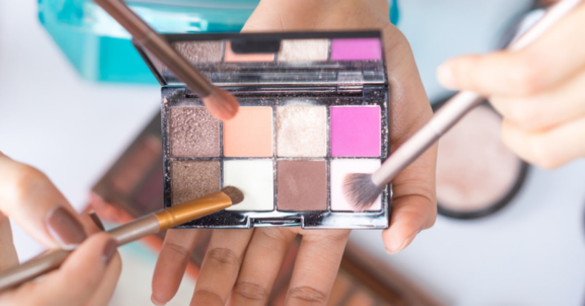 アイシャドウブラシの種類5選│それぞれの使い方を知って自分にぴったりのブラシを選ぼう