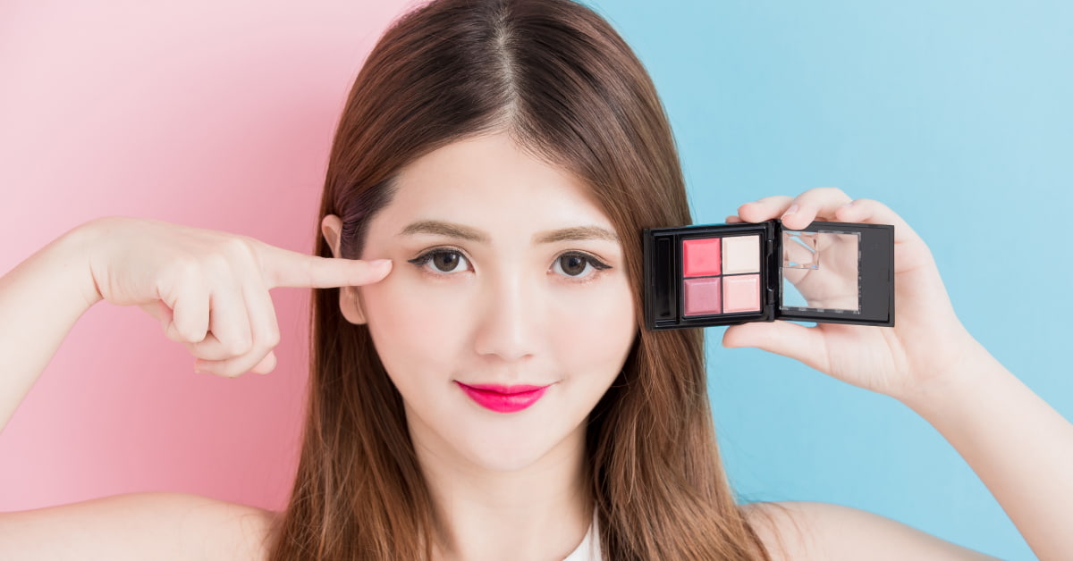 アイシャドウブラシの選び方はまぶたへのフィット感や使いやすさが重要！アイメイクを楽しんでなりたい自分になろう