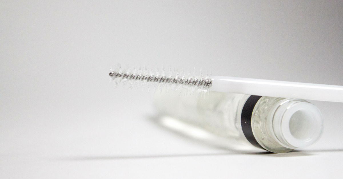 透明マスカラ種類を5つ紹介!悩みに合わせてチョイスするとハリ感まつ毛がゲットできカールキープも叶う