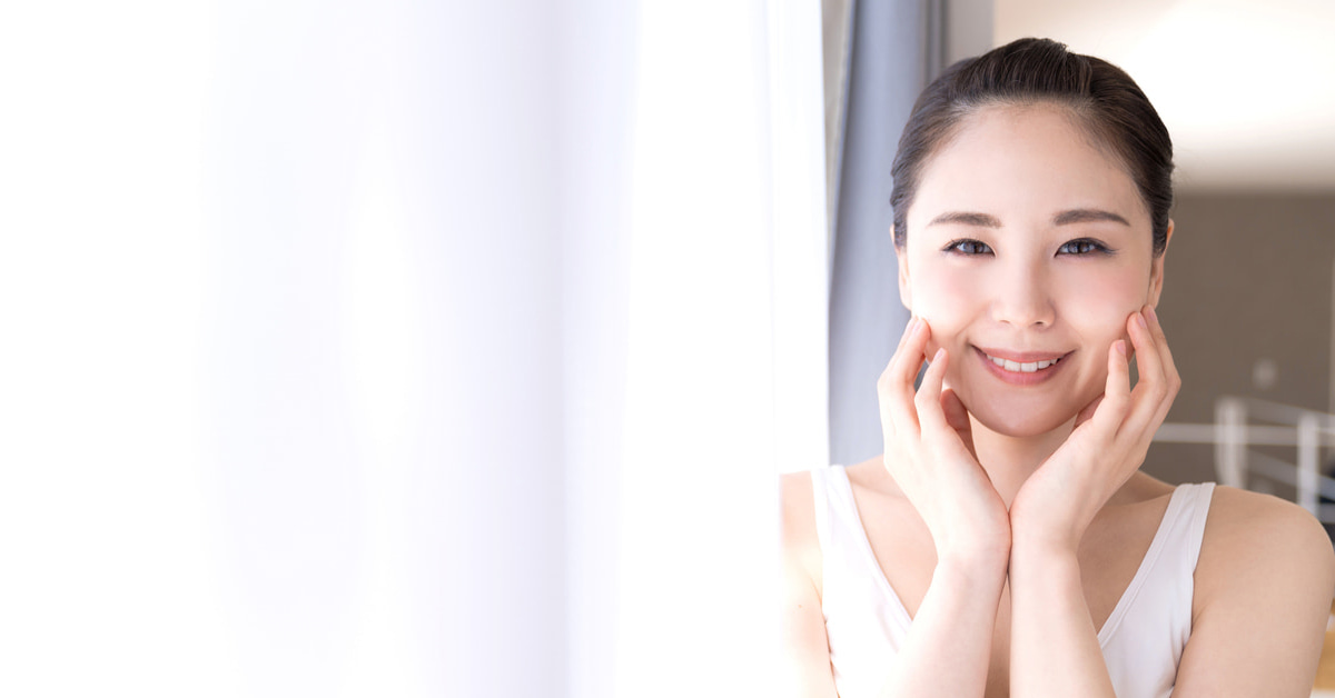 韓国で流行中の塗るボトックスで手軽にシワケアをして、いつまでもハリのある肌を維持しよう!