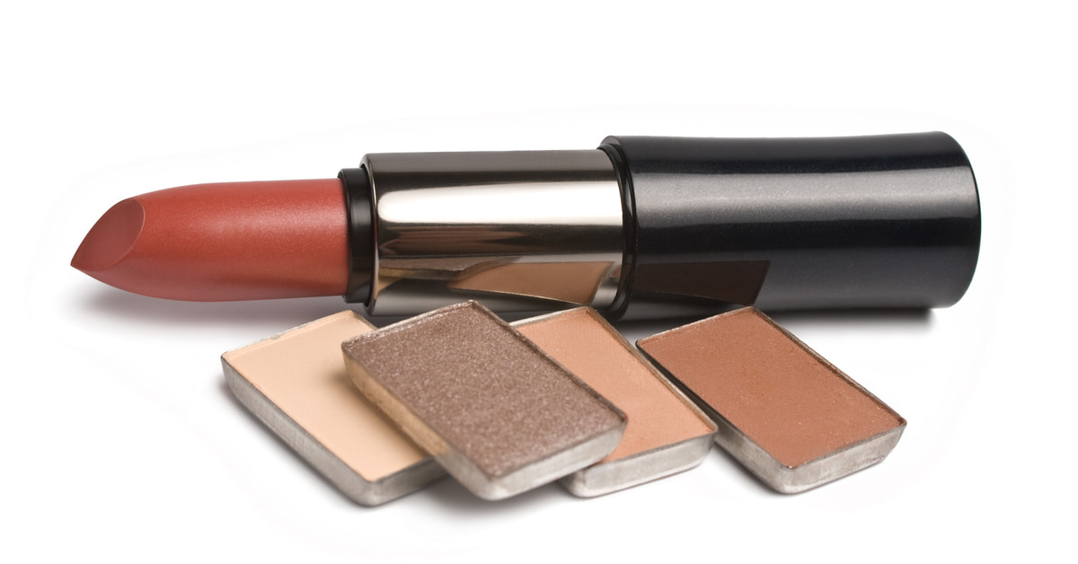 今おすすめしたいブラウンリップの魅力とは?肌になじみやすい色でナチュラルに垢抜けよう!