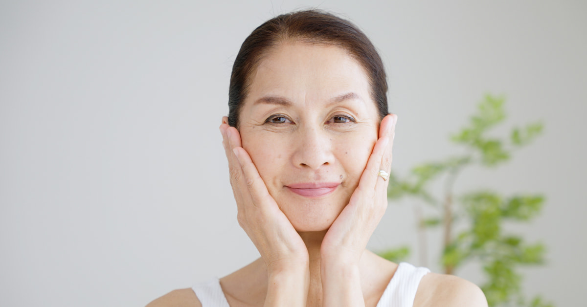 60代必見】肌のお手入れ方法を徹底解説！保湿を重視してハリツヤ肌を手に入れよう | ONEcosme