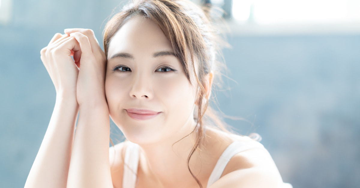 肌に透明感を出すには日々のコツコツケアがポイント!効果的な美白ケア方法で透き通った肌に導こう