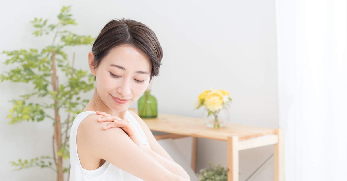 肌に透明感を出す3つの方法を解説!ケア方法をマスターしてワントーンアップした明るい印象に