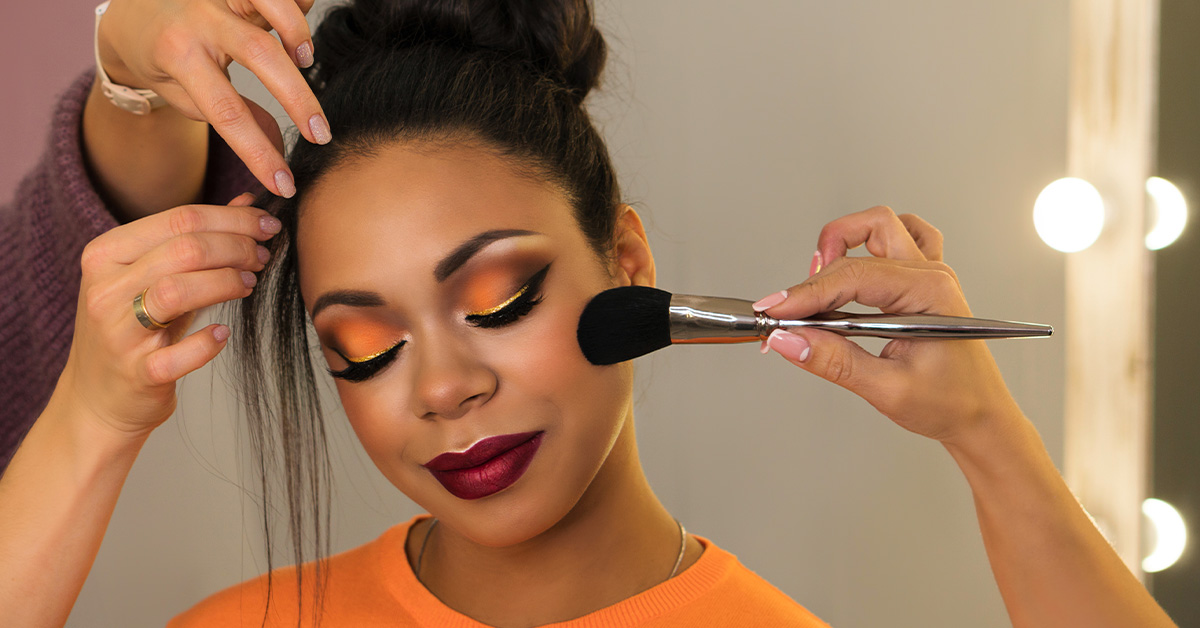 オレンジチークのおすすめランキング！パッと華やかな印象になるかわいい色のアイテムをご紹介